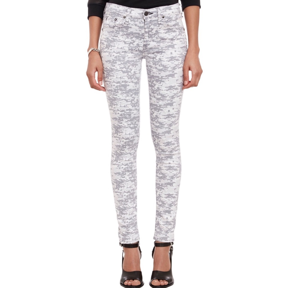 EUC Rag & Bone Gray Camo Skinny’s